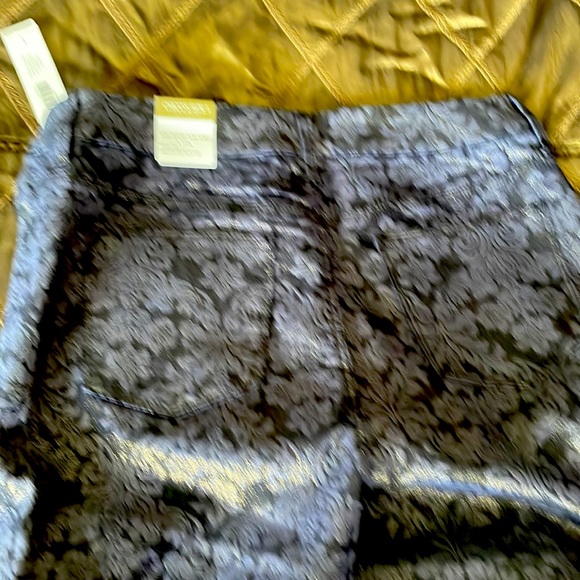 Girlfriend Jean - Picture 4 of 5